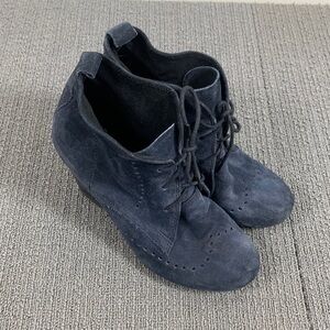 Mussi Wedge Booties Womens Size 36 US 5.5 Navy Suede Lace up Wingtip Ankle Boots
